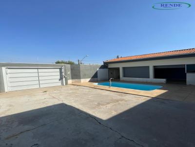 Casa para Locao, em Pirassununga, bairro Carlos Gomes, 2 dormitrios, 3 banheiros, 1 sute, 3 vagas