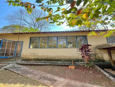 Chcara para Venda, em Pirassununga, bairro Centro, 2 dormitrios, 1 banheiro, 2 vagas