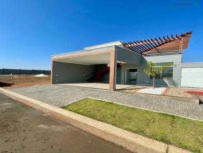 Casa para Venda, em Pirassununga, bairro Residencial Sabi, 3 dormitrios, 2 banheiros, 1 sute, 2 vagas