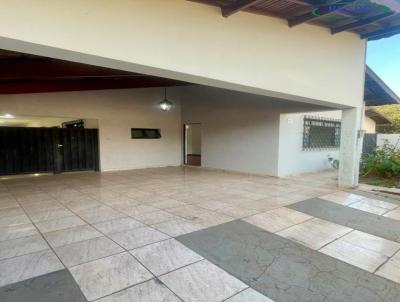 Casa para Venda, em Pirassununga, bairro Vila Paulista, 3 dormitrios, 1 banheiro, 1 sute, 2 vagas