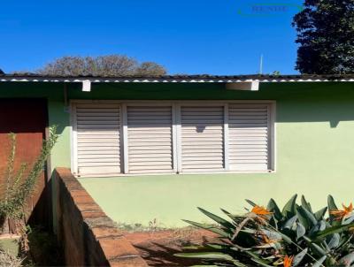 Casa para Venda, em Pirassununga, bairro Centro, 3 dormitrios, 1 banheiro, 4 vagas