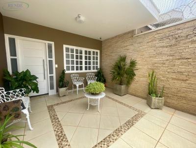 Casa para Venda, em Pirassununga, bairro Jardim Eldorado, 5 dormit�rios, 3 banheiros, 2 su�tes, 3 vagas