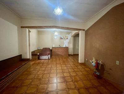 Casa para Venda, em Pirassununga, bairro Centro, 3 dormit�rios, 3 banheiros, 1 su�te, 2 vagas