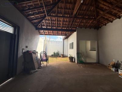 Casa para Venda, em Pirassununga, bairro Terrazul, 2 dormit�rios, 1 banheiro, 1 su�te, 2 vagas