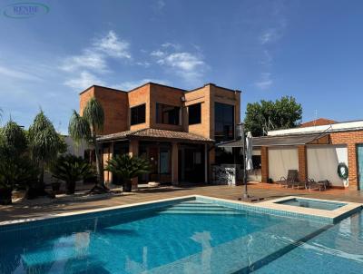 Casa para Venda, em Pirassununga, bairro Centro, 2 dormit�rios, 3 banheiros, 2 su�tes, 4 vagas